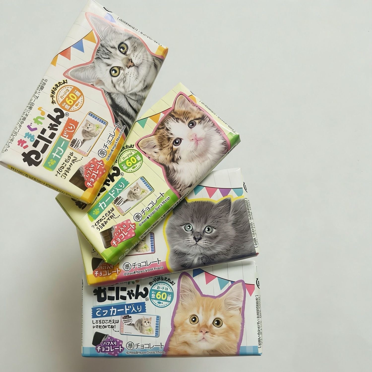 DONKI Blind Box Cat & Dog Crispy Chocolate – Random Design Shipped, With Free Pet Cards, Cannot Choose Exact Pattern